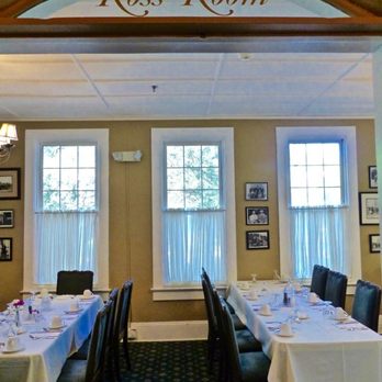 Pine Crest Inn - the dining room - Hotels Near Me - Pinehurst, North Carolina Pine Crest Inn - the dining room - Hotels Near Me - Pinehurst, North Carolina