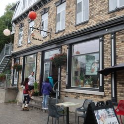 Crêperie & Cie 5.0 - Storefront