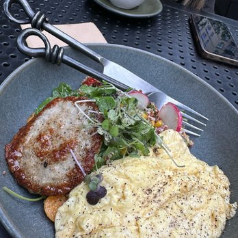 Frame - Quinoa Scrambled Bowl - Coffee & Tea Near Me - New York, New York