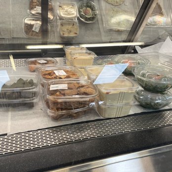 Kaloo Halal Market - Stuffed grape leaves, pita chips, hummus, baba ghanooj, salads - Meat Shops Near Me - Warwick, Rhode Island Kaloo Halal Market - Stuffed grape leaves, pita chips, hummus, baba ghanooj, salads - Meat Shops Near Me - Warwick, Rhode Island