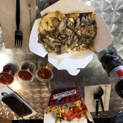 Smoke's Poutinerie