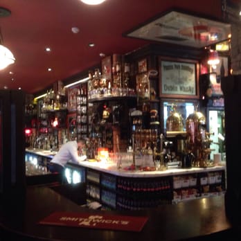Harp Bar - Bars Near Me - Belfast, BFS