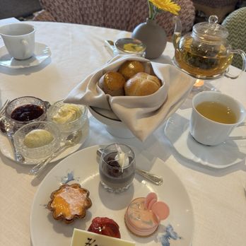 The Butterfly Room - Cafes Near Me - Hong Kong, HK