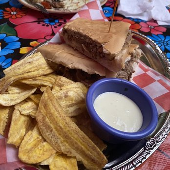 Moreno's Cuba - Cocktail Bars Near Me - Miami Beach, Florida