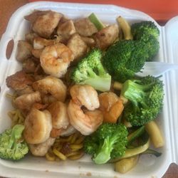 Neo Japan - Hibachi Chicken and Shrimp (No onions)