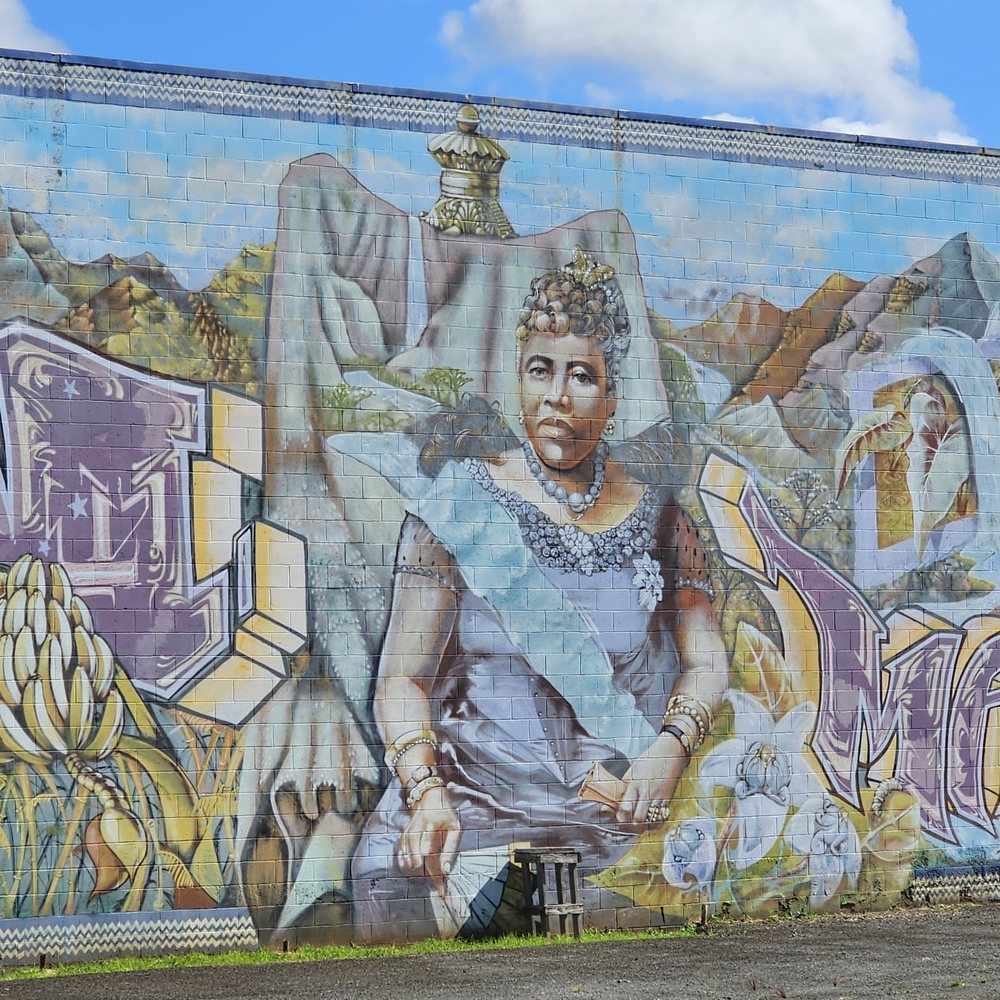 Water Writes Honolulu Mural - Queen Liliuokalani - Public Art Near Me - Honolulu, Hawaii Water Writes Honolulu Mural - Queen Liliuokalani - Public Art Near Me - Honolulu, Hawaii