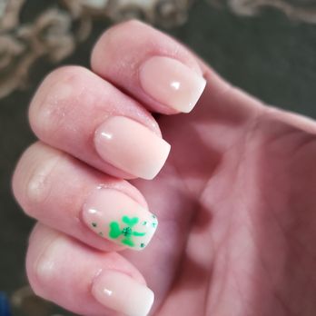 Lucky Spa Nails - Super cute ombre with a shamrock for St. Patty's Day - Nail Salons Near Me - Lemoore, California Lucky Spa Nails - Super cute ombre with a shamrock for St. Patty's Day - Nail Salons Near Me - Lemoore, California