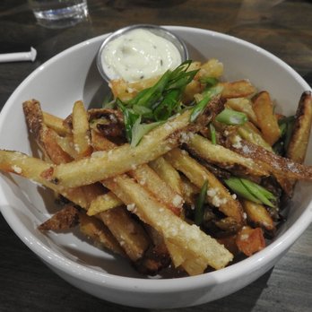Pub Frato - Chagrin Falls - Truffle fries - New American Near Me - Chagrin Falls, Ohio