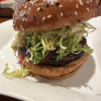 Gordon Ramsay Burger Las Vegas - Truffle burger - Burgers Near Me - Las Vegas, Nevada