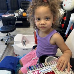 3 year old treated like royalty at Jasmine Nails