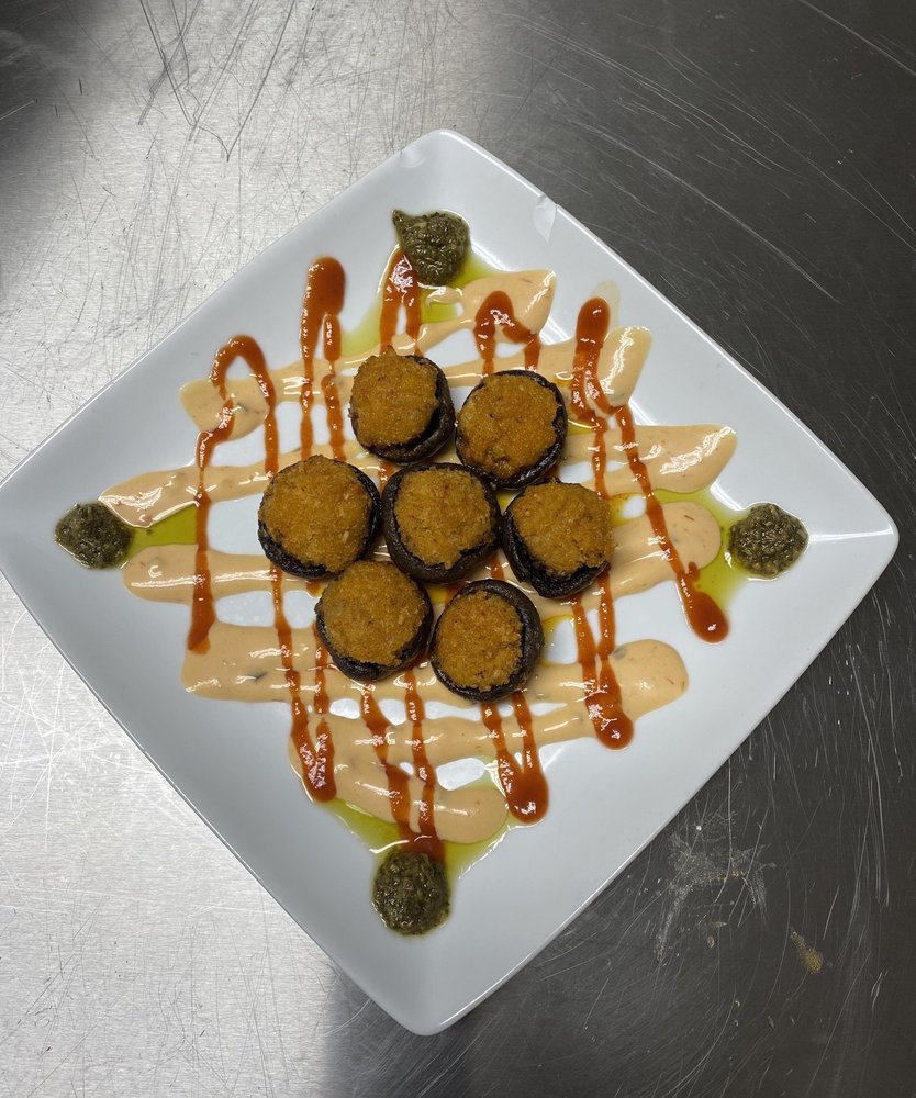 MANDOLIN BAR AND GRILL Updated September 2024 10 Photos 4126 Clemson Blvd, Anderson, South