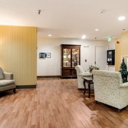 Elmcroft of Allison Park - Living Room