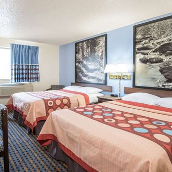 Super 8 by Wyndham New Castle - 2 Queen Bed Room - Hotels Near Me - New Castle, Delaware Super 8 by Wyndham New Castle - 2 Queen Bed Room - Hotels Near Me - New Castle, Delaware