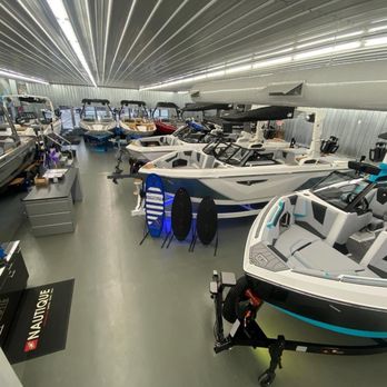 Premier Boating - Boating Near Me - Wayland, Michigan Premier Boating - Boating Near Me - Wayland, Michigan