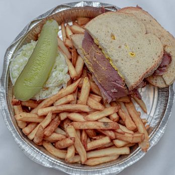 Jarry Smoked Meat - a sandwich and french fries - Diners Near Me - Saint-Léonard, Quebec Jarry Smoked Meat - a sandwich and french fries - Diners Near Me - Saint-Léonard, Quebec