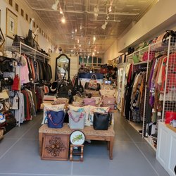 CORRINE'S CLOSET - Looking at the downtown store as you enter.