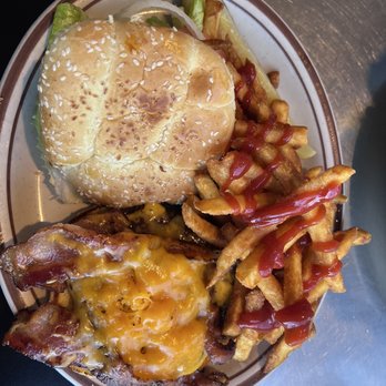 Pete's Kitchen - BBQ Bacon Burger - Greek Near Me - Denver, Colorado Pete's Kitchen - BBQ Bacon Burger - Greek Near Me - Denver, Colorado