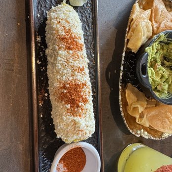 Casa Valijo - Elote - Mexican Near Me - Torrington, Connecticut