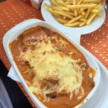 Restaurant Mythos - Gyros überbacken mit Metaxa-Soße - Greek Near Me - Nuremberg, BY