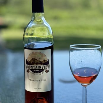 Morris Vineyard - Super recommend!!!! We love this place, the lady who attended was the most sweet person. We taste wines delicious!!!! We highly recommend - Wineries Near Me - Charleston, Tennessee Morris Vineyard - Super recommend!!!! We love this place, the lady who attended was the most sweet person. We taste wines delicious!!!! We highly recommend - Wineries Near Me - Charleston, Tennessee