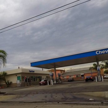 Chevron - One gallon of gasoline has about 31 million calories. You won't have to eat for the rest of your life (which will be short lived). - Gas Stations Near Me - Hawthorne, California Chevron - One gallon of gasoline has about 31 million calories. You won't have to eat for the rest of your life (which will be short lived). - Gas Stations Near Me - Hawthorne, California