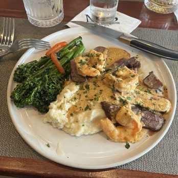 McCormick & Schmick's Seafood & Steaks - Steak and shrimp - Seafood Near Me - Indianapolis, Indiana