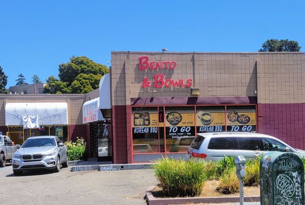 Bento & Bowls by null