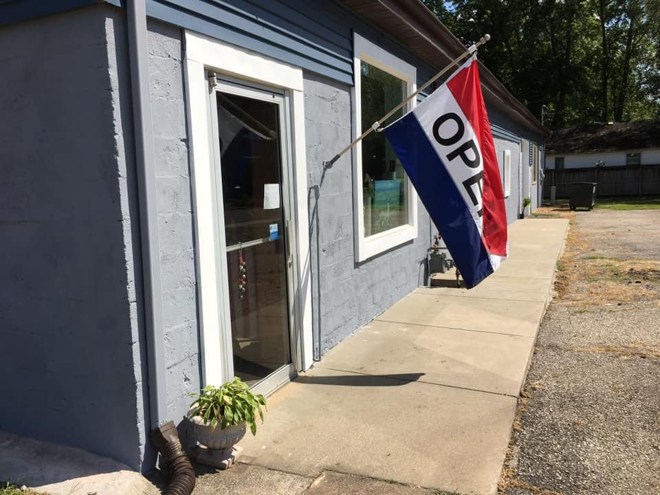 Mishawaka Art & Frame Gallery, Mishawaka Roadtrippers