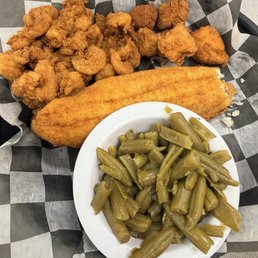 Fried Flounder, Fried Salmon Bites and green beans Fried Flounder, Fried Salmon Bites and green beans