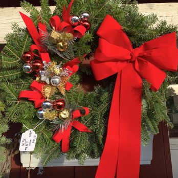 Krell Farms - Wreaths - Farmers Market Near Me - Farmington, Connecticut Krell Farms - Wreaths - Farmers Market Near Me - Farmington, Connecticut