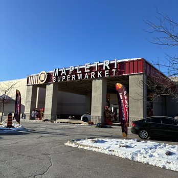 Mapletri Supermarket - Exterior - Grocery Near Me - Vaughan, Ontario Mapletri Supermarket - Exterior - Grocery Near Me - Vaughan, Ontario