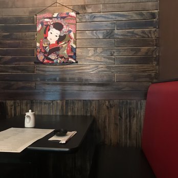 Lili Sushi - Seating area in the back - Sushi Bars Near Me - Carol Stream, Illinois