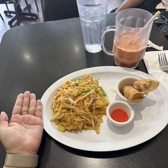 Good Thai Kitchen - Hand for sizing haha - Thai Near Me - Los Angeles, California Good Thai Kitchen - Hand for sizing haha - Thai Near Me - Los Angeles, California