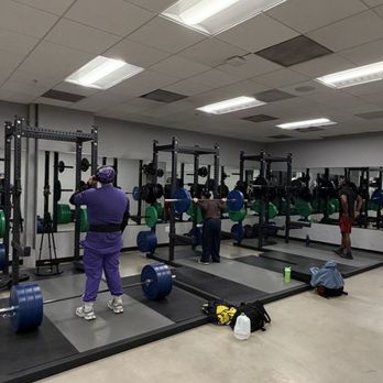 Gold's Gym - Silver Spring - Gyms Near Me - Silver Spring, Maryland