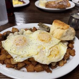 BYO skillet with home fries and ground sausage. BYO skillet with home fries and ground sausage.