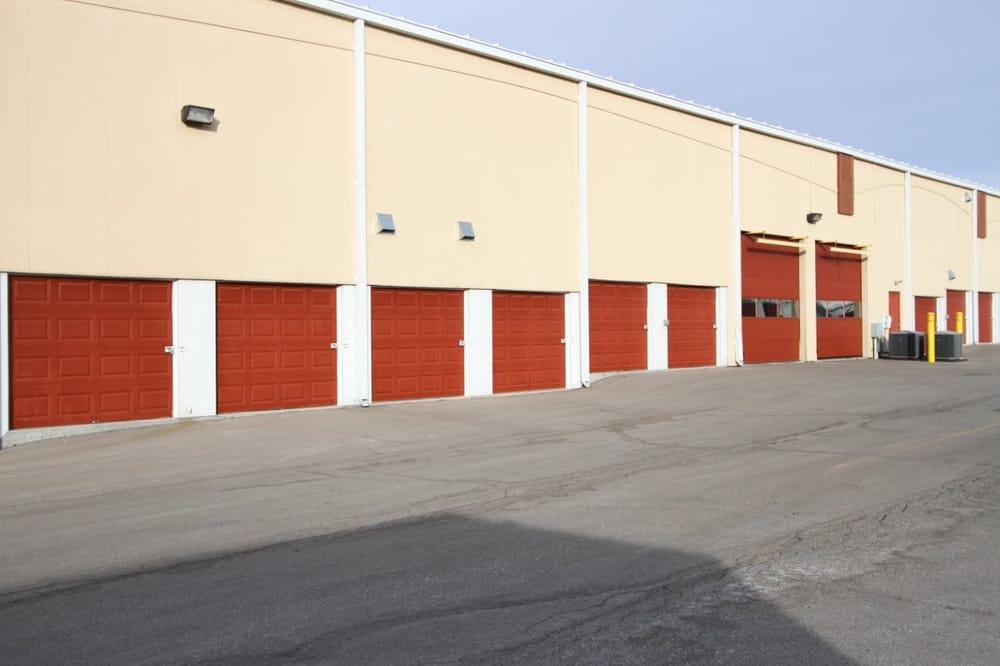 STORAGEMART Updated July 2024 15201 Antioch Rd, Overland Park