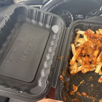 Wienerschnitzel - Deeper section of the container is empty and look where the fries was at? Shallow part . - Hot Dogs Near Me - Stockton, California Wienerschnitzel - Deeper section of the container is empty and look where the fries was at? Shallow part . - Hot Dogs Near Me - Stockton, California
