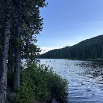 Trillium Lake Campground - The view from paddle board - Lakes Near Me - Trillium Lake, Oregon