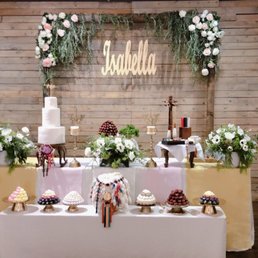 The entire two-tier head table (dolsang) for my daughter's first birthday! We went with the traditional+modern theme. Helen is so wonderful!
