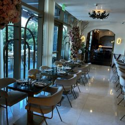 Rose Cafe & Restaurant