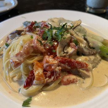 Illiano Cucina - Vitello Abruzzi - Mediterranean Near Me - Medford, New Jersey