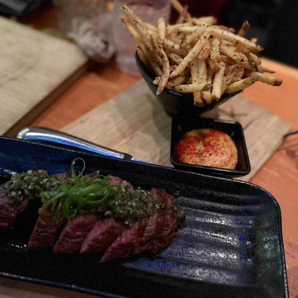 Block Kitchen + Bar - Bison and chips - Sandwiches Near Me - Banff, Alberta