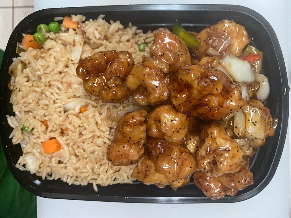 PANDA HOUSE Updated September 2024 14 Photos & 22 Reviews 7071