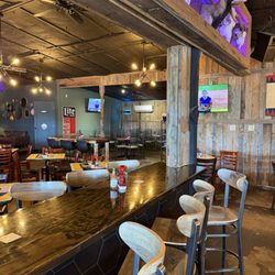 Screaming Goat Yard & Tap - Inside seating