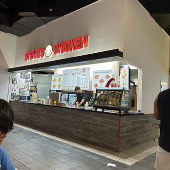 Steve's Chicken - Steve Chicken -counter view - Chicken Wings Near Me - Aiea, Hawaii