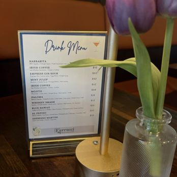 Ferrucci Ristorante - my daughter said that the centerpieces were aesthetically pleasing! ‍ - Italian Near Me - Panama City, Florida
