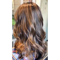 Top knot beauty lounge