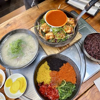 Um Ma - Sullungtang, Bibimbap & Rockin Roe - Korean Near Me - San Francisco, California Um Ma - Sullungtang, Bibimbap & Rockin Roe - Korean Near Me - San Francisco, California