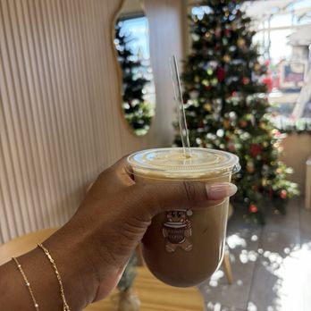 Soulsweets Coffee - Vanilla Latte w/ marshmellow foam - Coffee & Tea Near Me - Glendale, California Soulsweets Coffee - Vanilla Latte w/ marshmellow foam - Coffee & Tea Near Me - Glendale, California