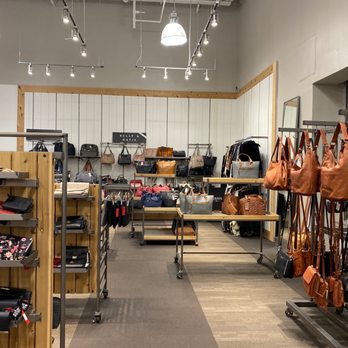 DSW - Shoe Stores Near Me - East Brunswick, New Jersey